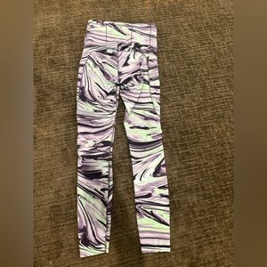 Lululemon leggings size 2 25 inch